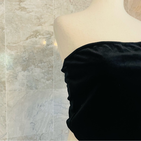 TOPSHOP Velvet Velour Tube Top - Picture 3 of 6